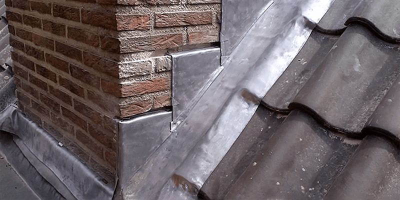 Schoorsteen lood vervangen